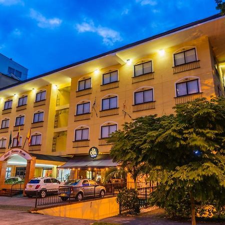 Hotel Pinares Plaza Pereira Eksteriør bilde