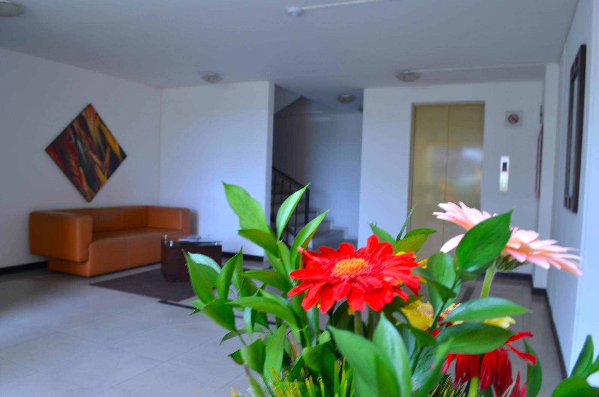 Hotel Pinares Plaza Pereira Eksteriør bilde
