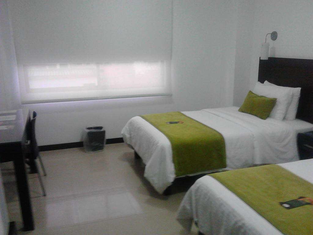 Hotel Pinares Plaza Pereira Eksteriør bilde